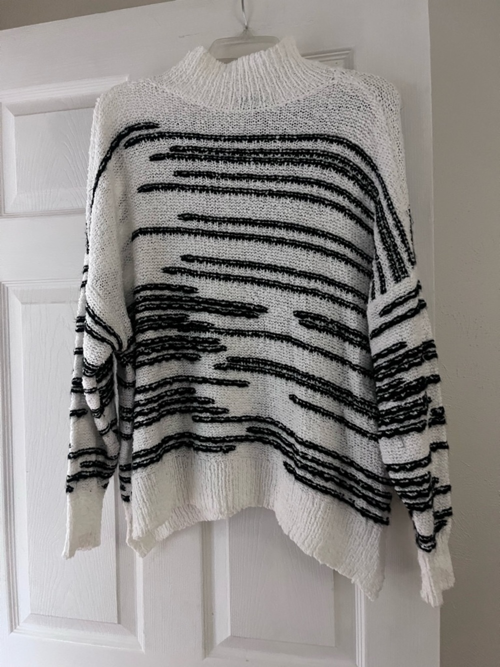 Vince Camuto White & Black Striped Turtleneck Sweater